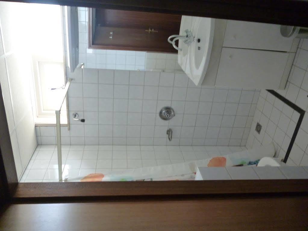Het Wapen Van エンクホイゼン エクステリア 写真
